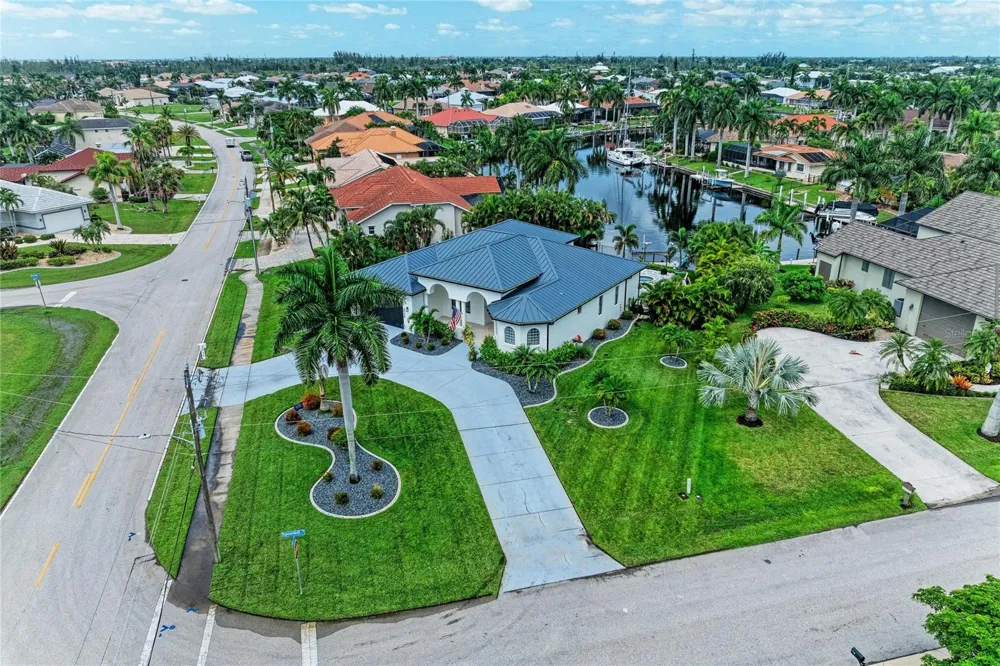 3736 WHIPPOORWILL BOULEVARD Punta Gorda, FL 33950