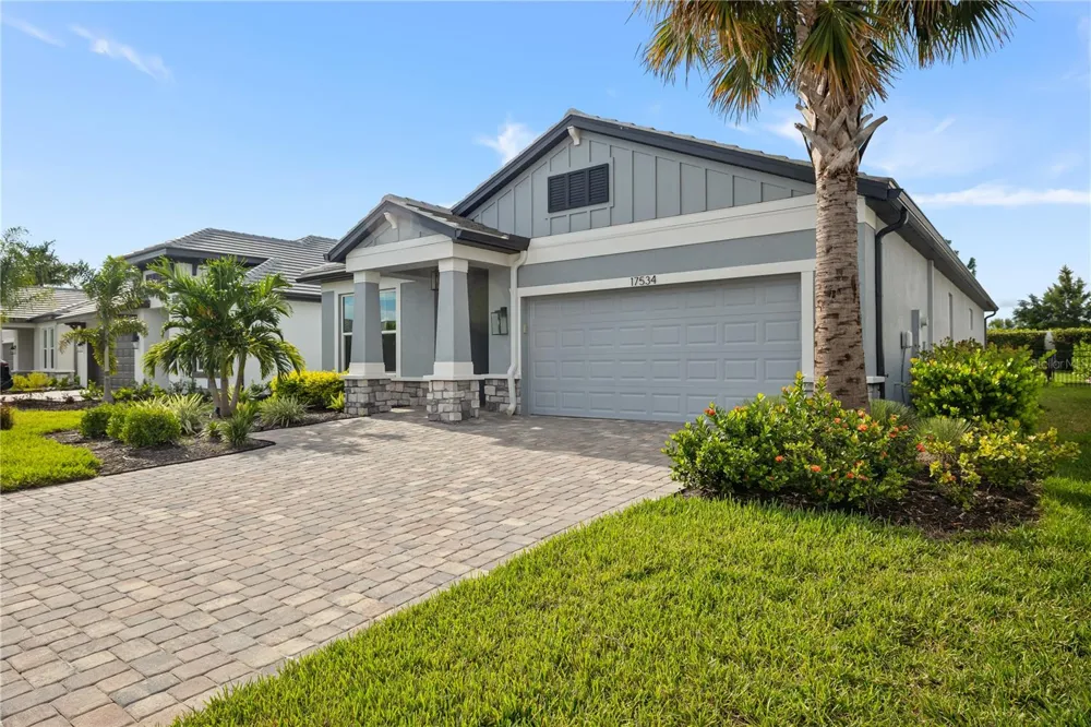 17534 SAVORY MIST CIRCLE Bradenton, FL 34211