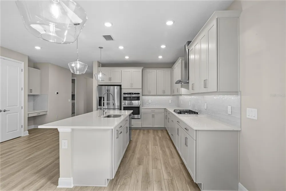 17534 SAVORY MIST CIRCLE Bradenton, FL 34211