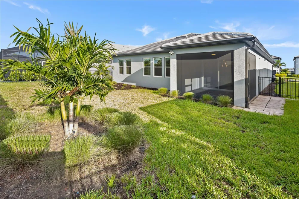 17534 SAVORY MIST CIRCLE Bradenton, FL 34211