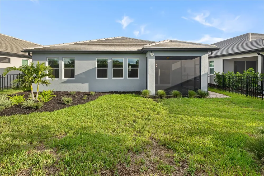 17534 SAVORY MIST CIRCLE Bradenton, FL 34211