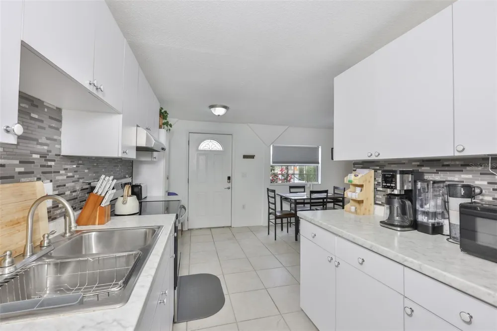 2575 S HIMES AVENUE #A Tampa, FL 33629