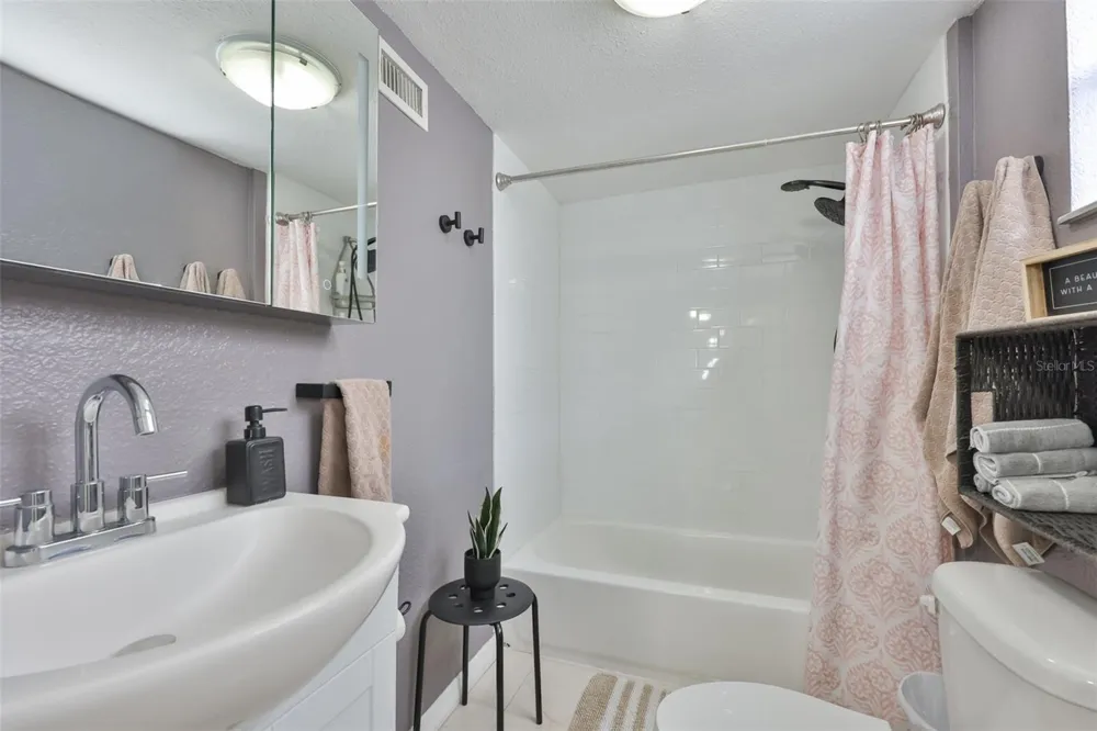 2575 S HIMES AVENUE #A Tampa, FL 33629