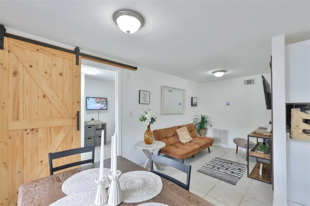2575 S HIMES AVENUE #A Tampa, FL 33629