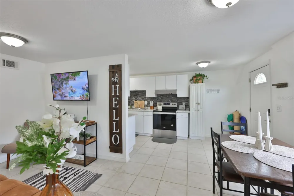2575 S HIMES AVENUE #A Tampa, FL 33629