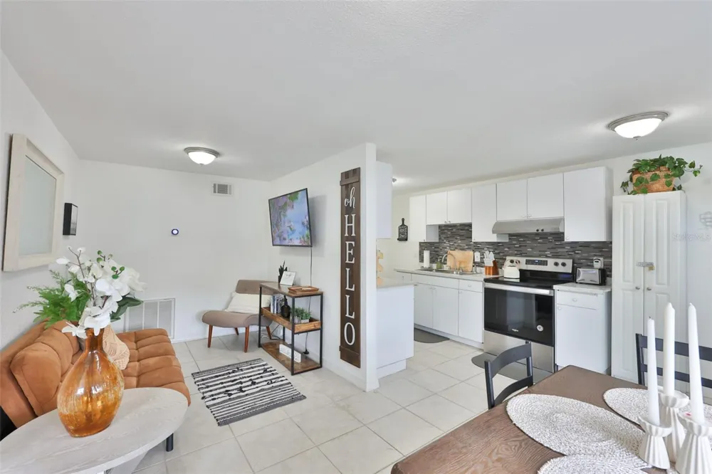 2575 S HIMES AVENUE #A Tampa, FL 33629