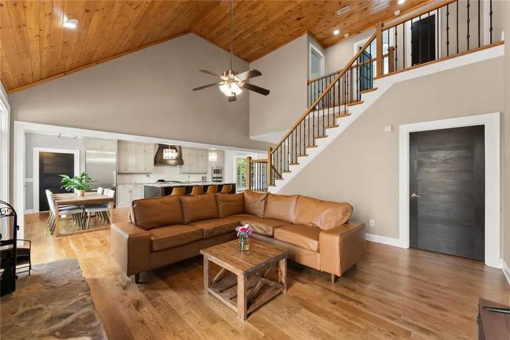265 Lynda Lane Cleveland, GA 30528