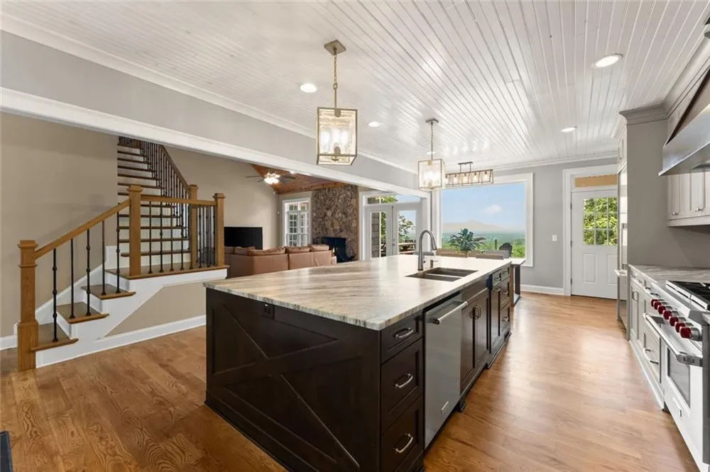 265 Lynda Lane Cleveland, GA 30528