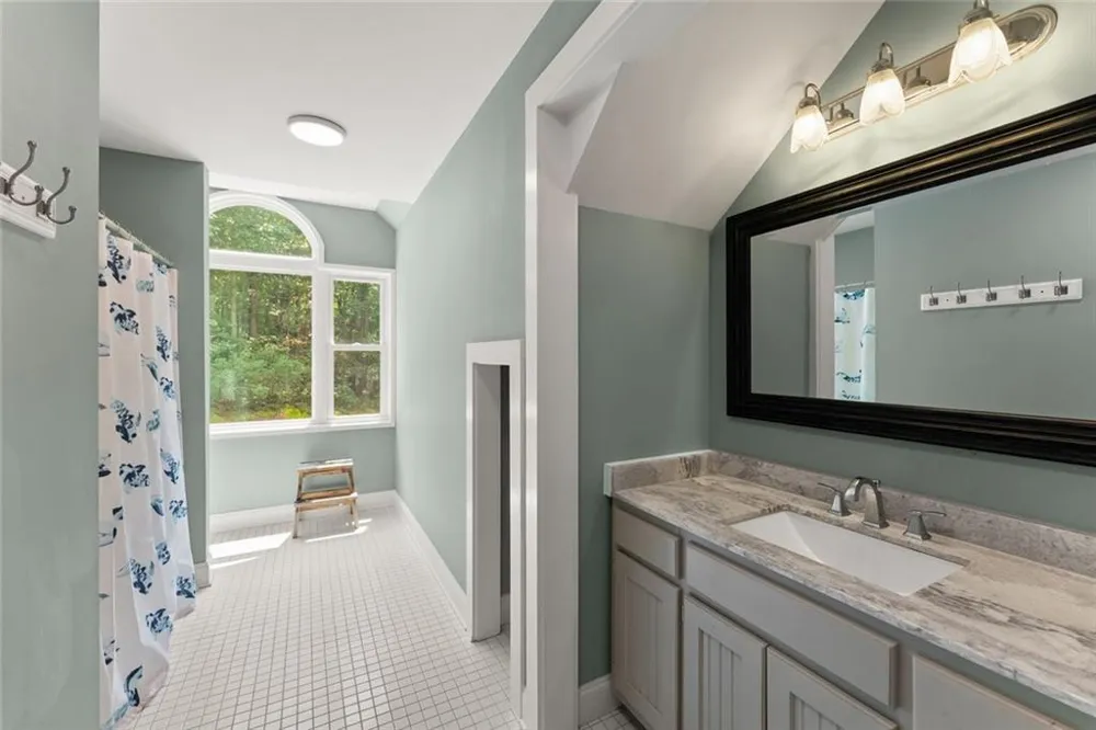 265 Lynda Lane Cleveland, GA 30528