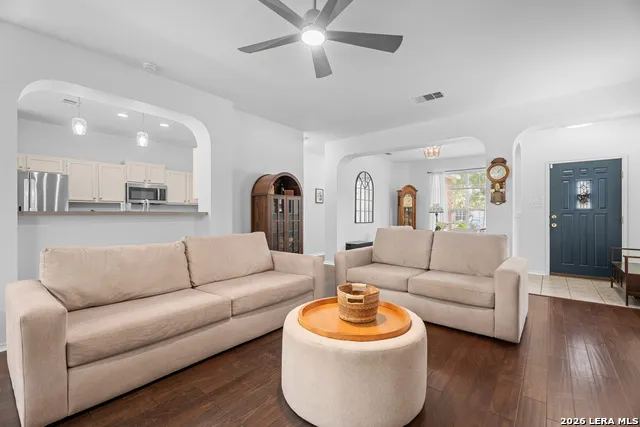 16911 REDHORSE PASS San Antonio, TX 78247