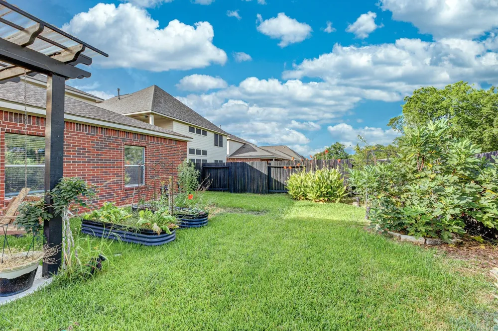25951 Ravenside Drive Katy, TX 77494