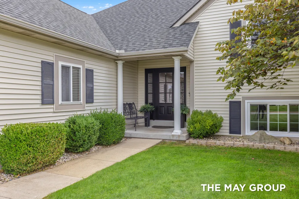 2021 Orchard Ridge Drive NW Grand Rapids, MI 49534