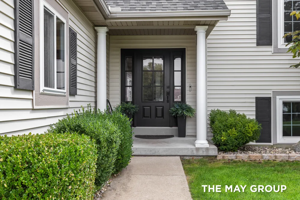 2021 Orchard Ridge Drive NW Grand Rapids, MI 49534