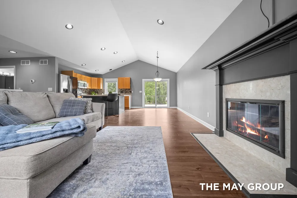 2021 Orchard Ridge Drive NW Grand Rapids, MI 49534