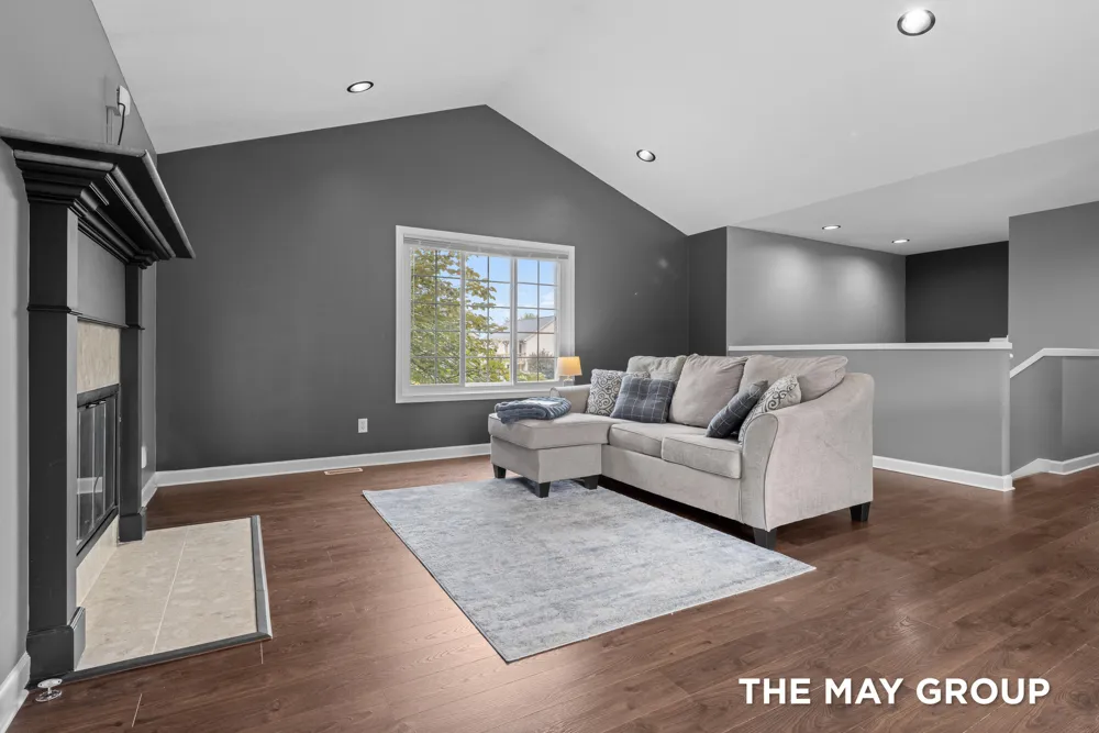 2021 Orchard Ridge Drive NW Grand Rapids, MI 49534