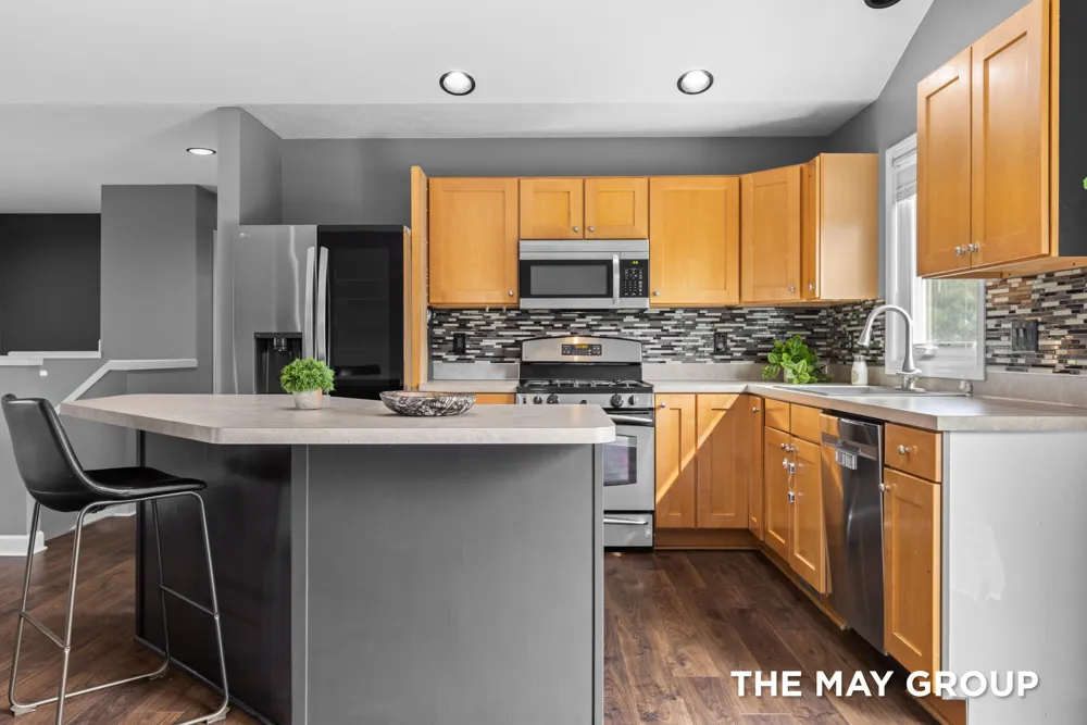2021 Orchard Ridge Drive NW Grand Rapids, MI 49534