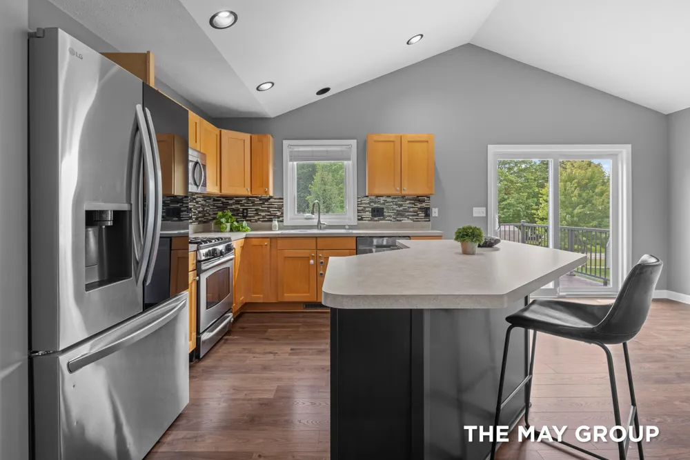 2021 Orchard Ridge Drive NW Grand Rapids, MI 49534