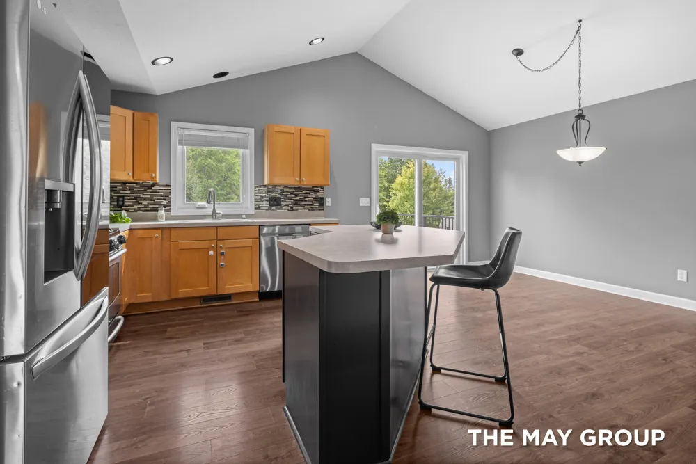 2021 Orchard Ridge Drive NW Grand Rapids, MI 49534