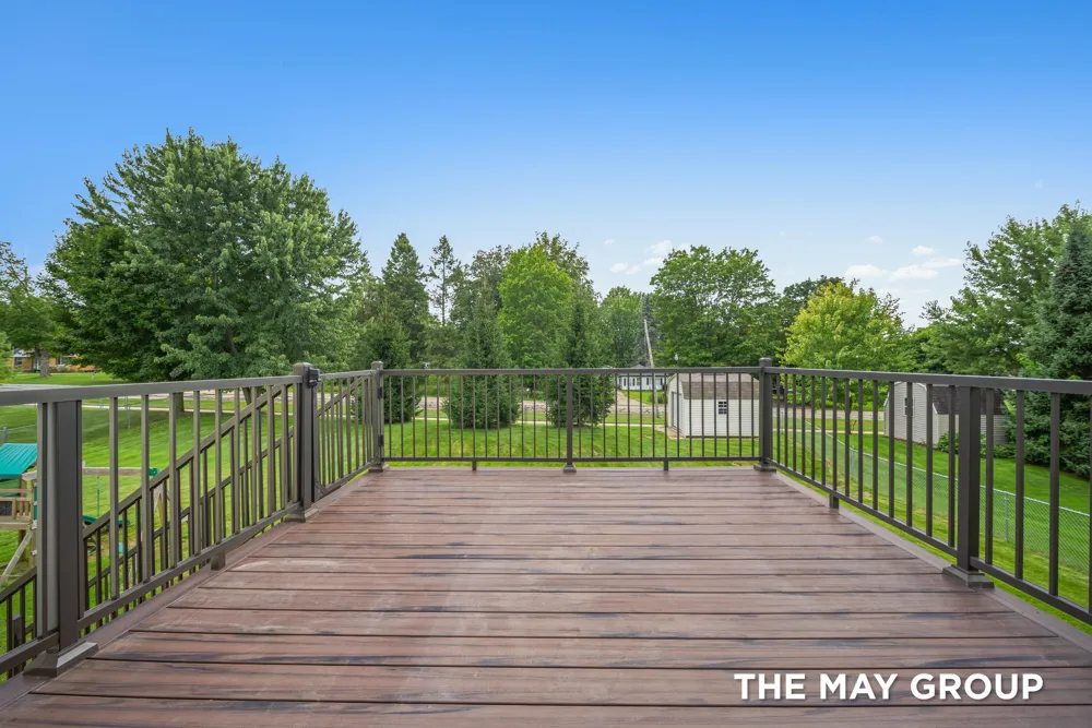 2021 Orchard Ridge Drive NW Grand Rapids, MI 49534
