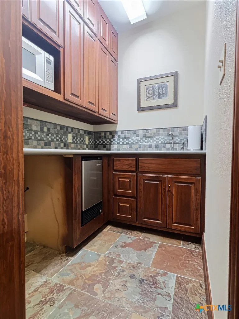 204 Liberty Street Victoria, TX 77901