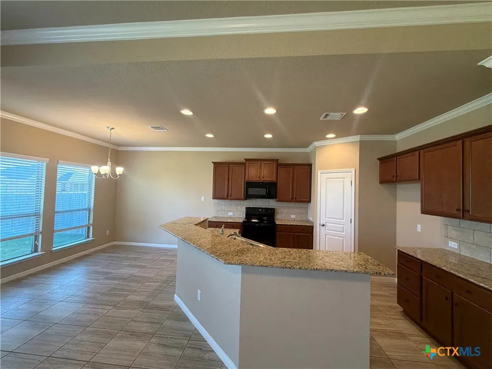 516 Wyndcrest Drive Temple, TX 76502