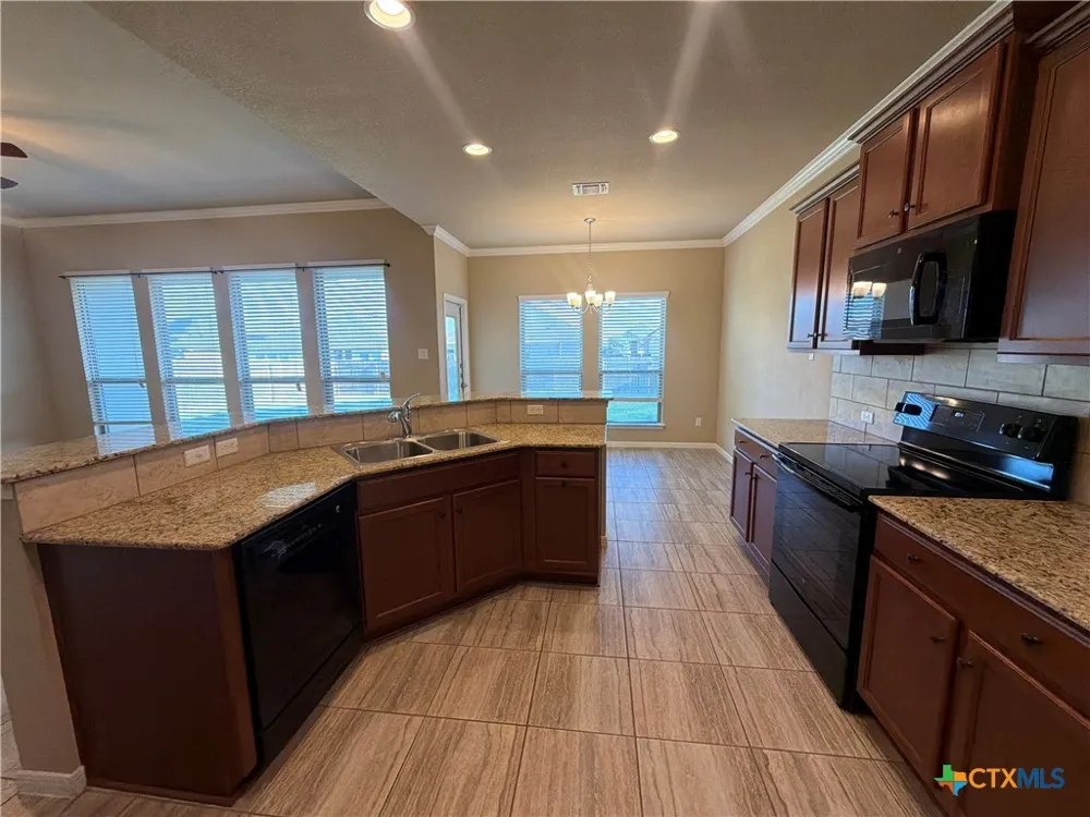 516 Wyndcrest Drive Temple, TX 76502