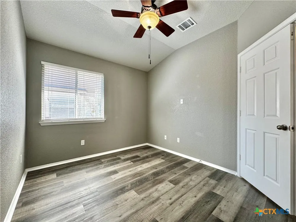 1014 Aiken Drive Leander, TX 78641
