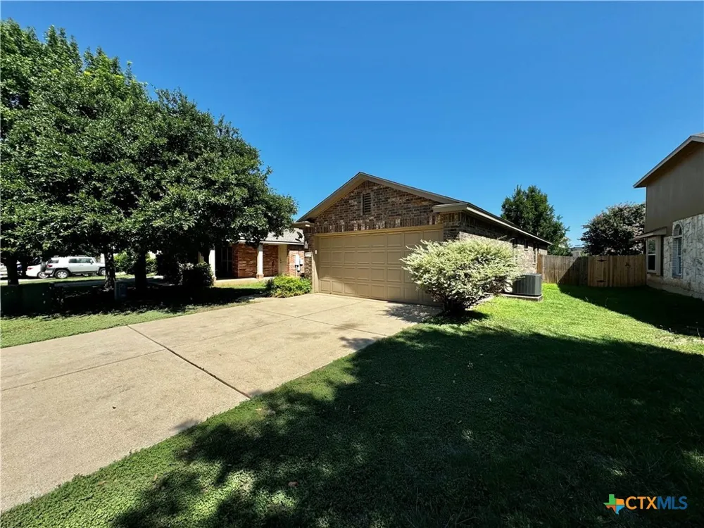 1014 Aiken Drive Leander, TX 78641