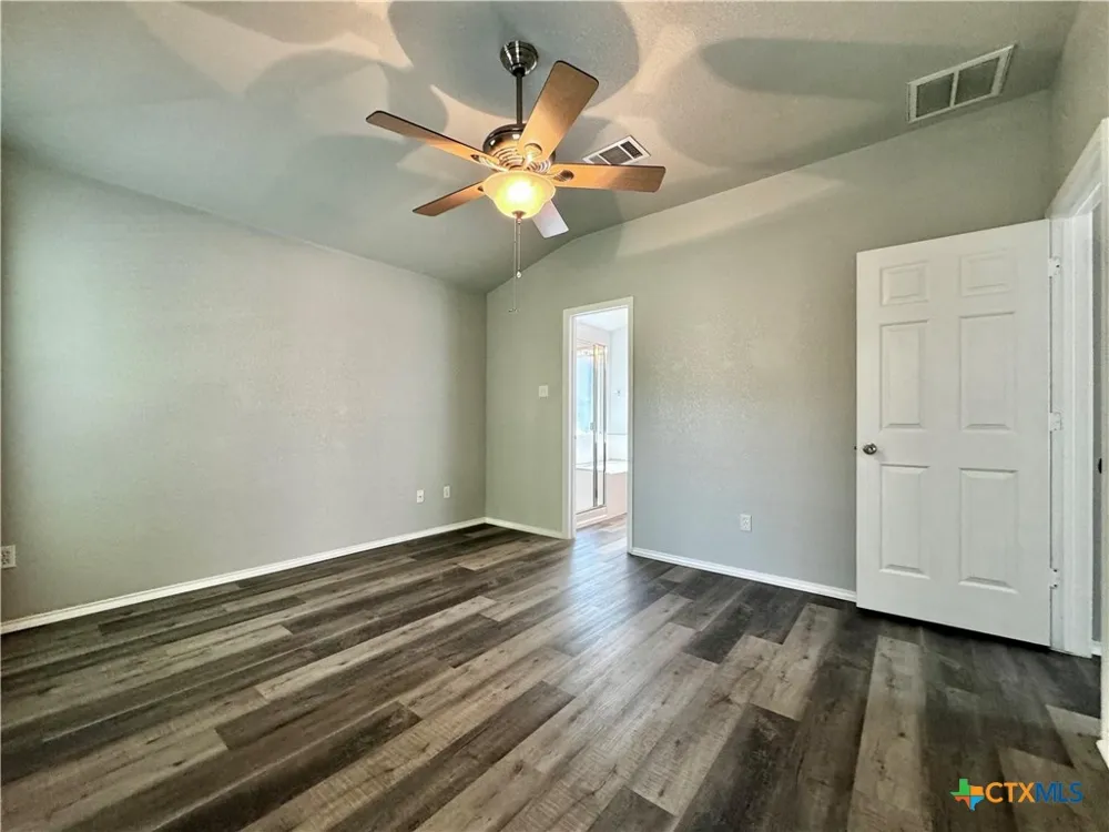 1014 Aiken Drive Leander, TX 78641