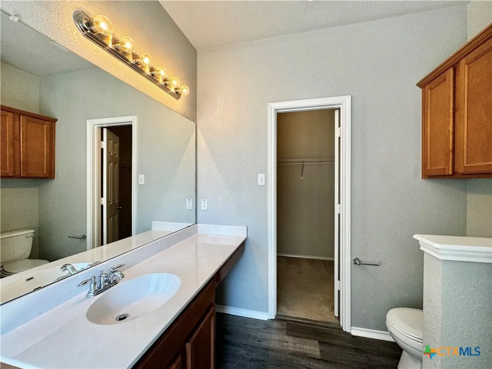 1014 Aiken Drive Leander, TX 78641