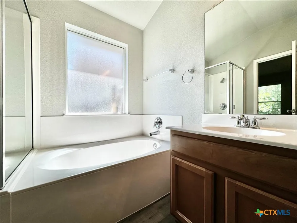 1014 Aiken Drive Leander, TX 78641