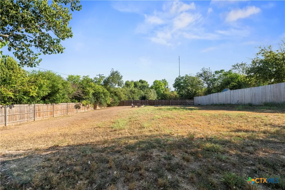 140 E 15th Avenue Belton, TX 76513