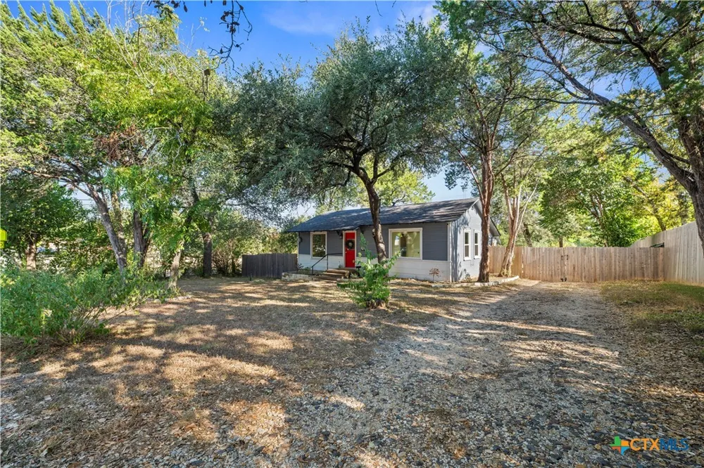 140 E 15th Avenue Belton, TX 76513