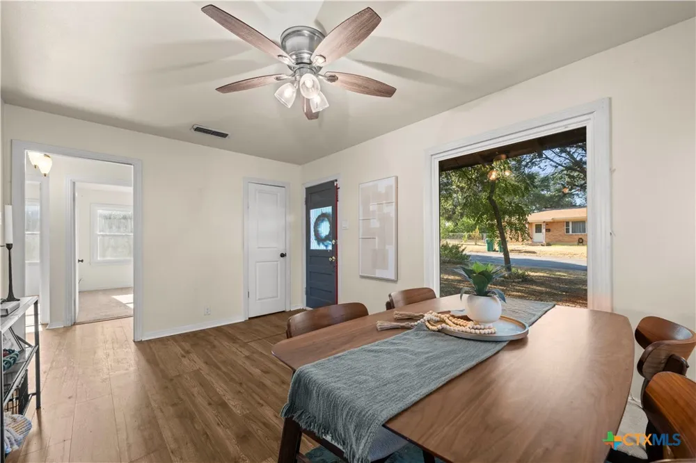 140 E 15th Avenue Belton, TX 76513