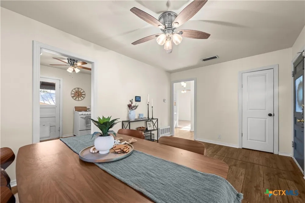 140 E 15th Avenue Belton, TX 76513