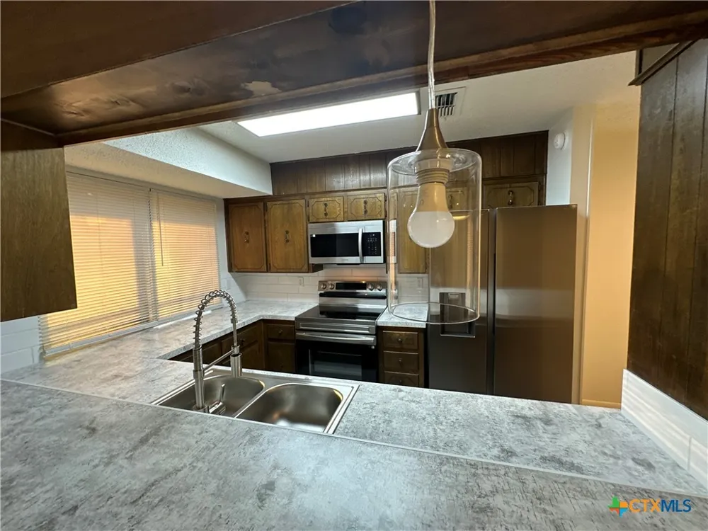 2207 Grandon Circle Killeen, TX 76541