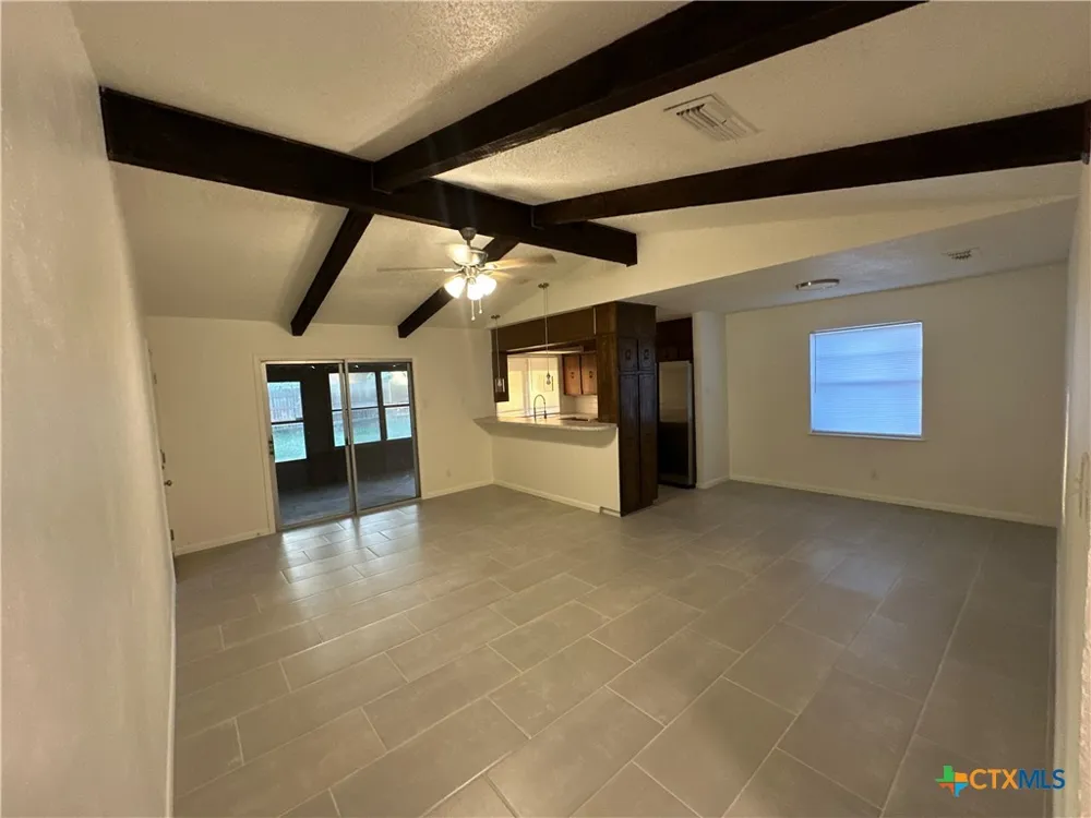 2207 Grandon Circle Killeen, TX 76541