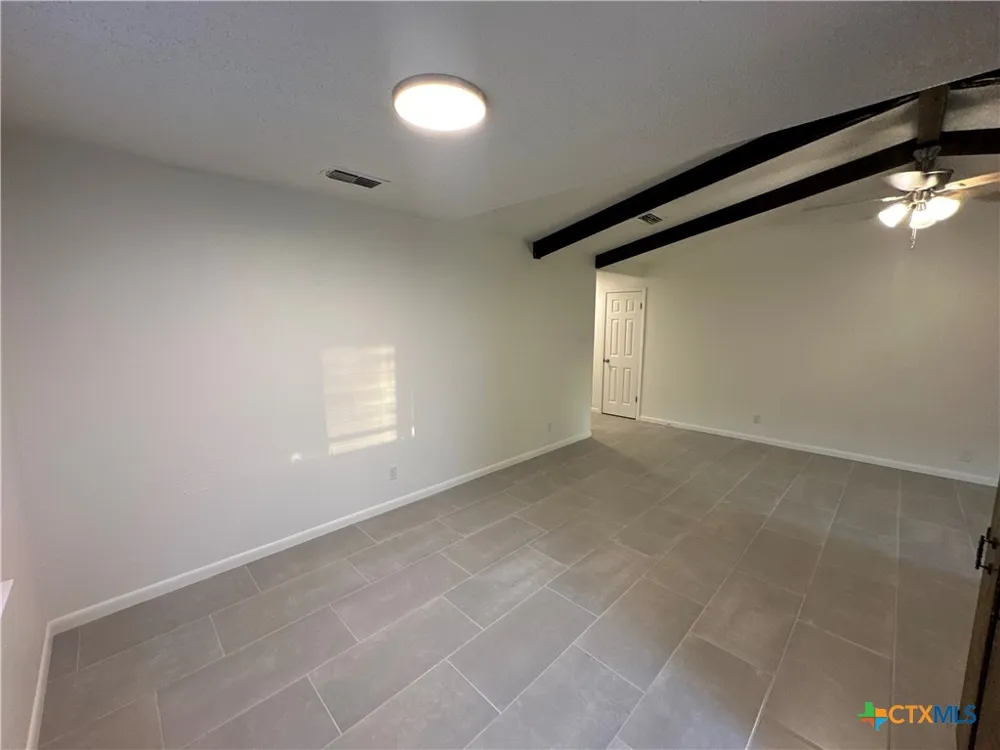 2207 Grandon Circle Killeen, TX 76541