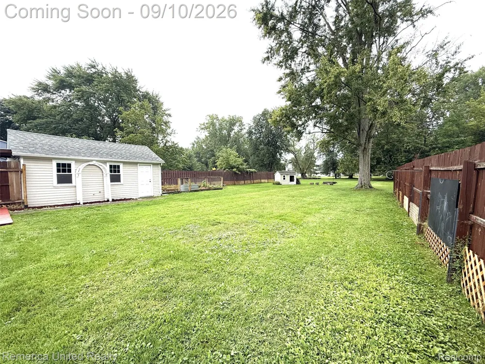 52431 Washington Street New Baltimore City, MI 48047