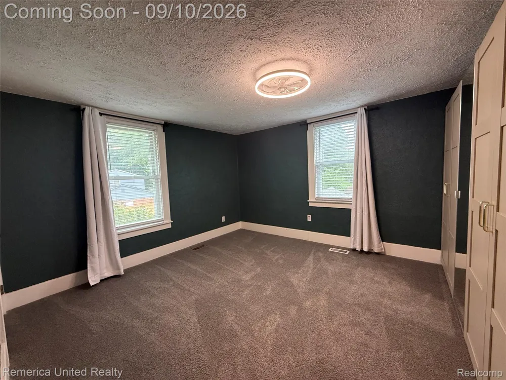 52431 Washington Street New Baltimore City, MI 48047