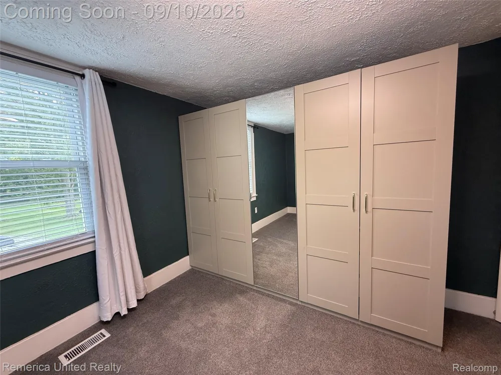 52431 Washington Street New Baltimore City, MI 48047