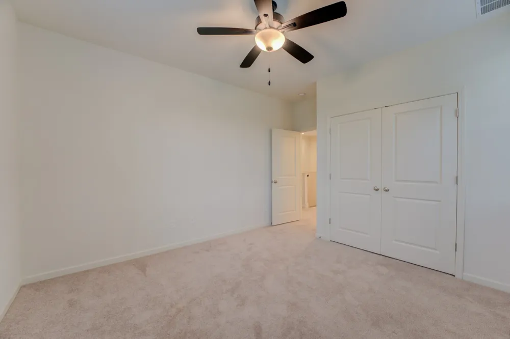 909 UFTON ALY Collierville, TN 38017