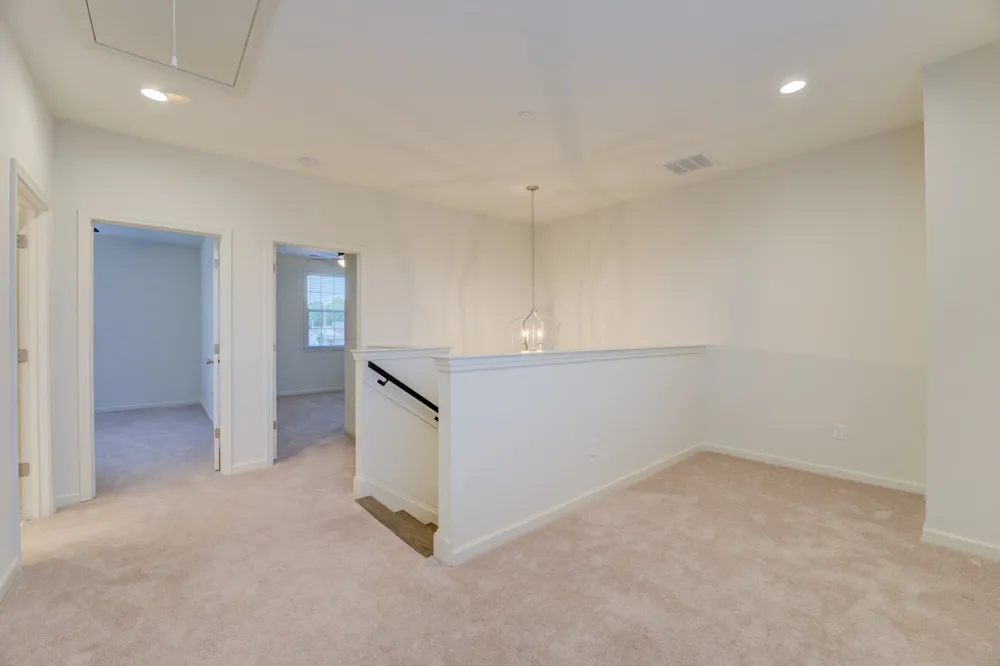 909 UFTON ALY Collierville, TN 38017