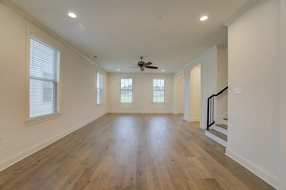909 UFTON ALY Collierville, TN 38017