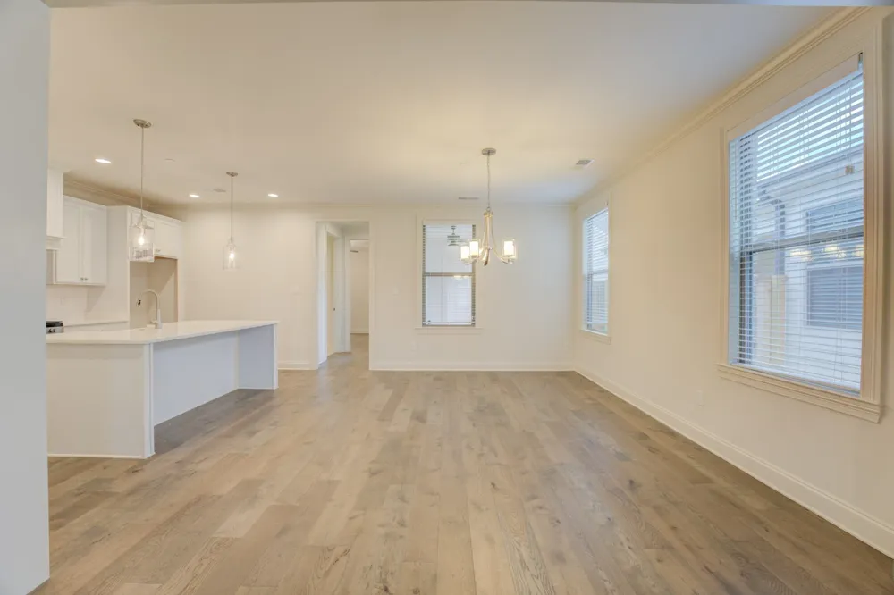 909 UFTON ALY Collierville, TN 38017