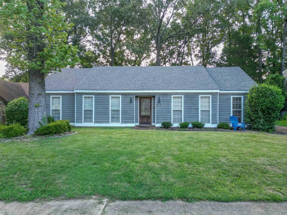 9156 GAINSBOROUGH DR Lakeland, TN 38002