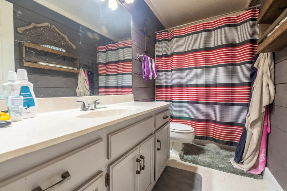 9156 GAINSBOROUGH DR Lakeland, TN 38002