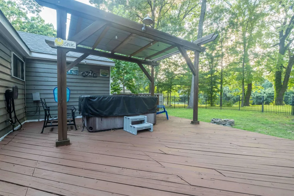 9156 GAINSBOROUGH DR Lakeland, TN 38002