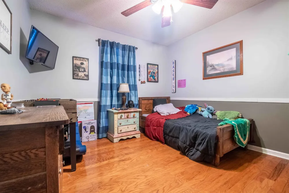9156 GAINSBOROUGH DR Lakeland, TN 38002