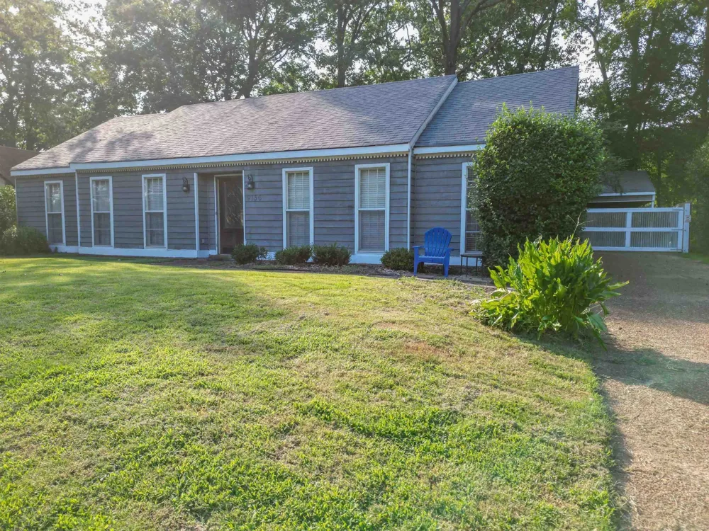 9156 GAINSBOROUGH DR Lakeland, TN 38002